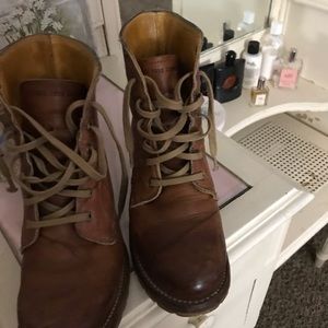 Frye Sabrina boots size 7